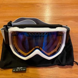 SMITH SNOW GOGGLES